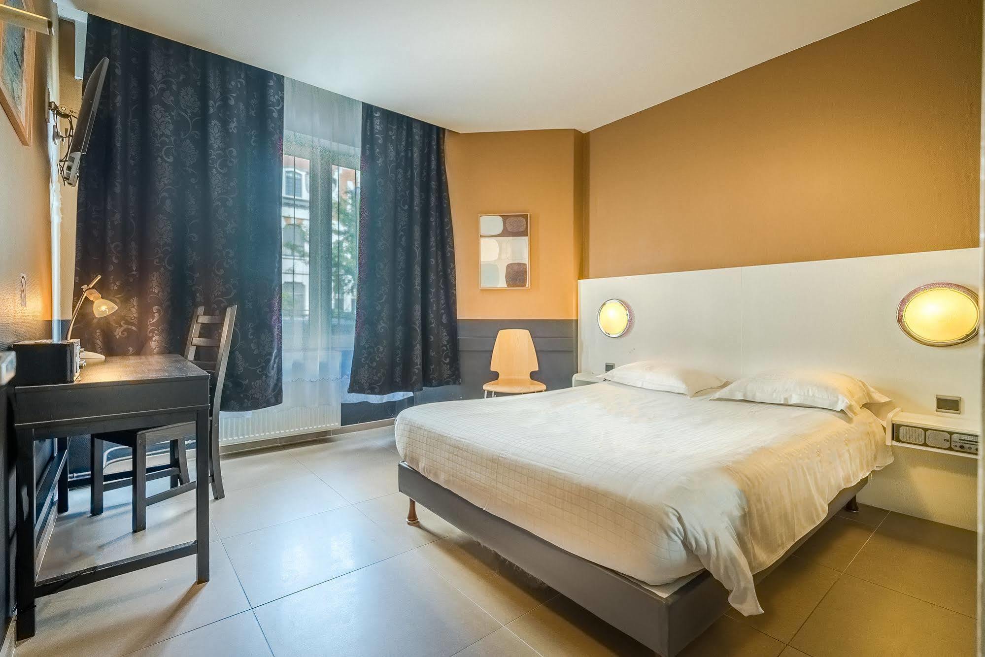 Hotel Lambeau Etterbeek Exterior photo
